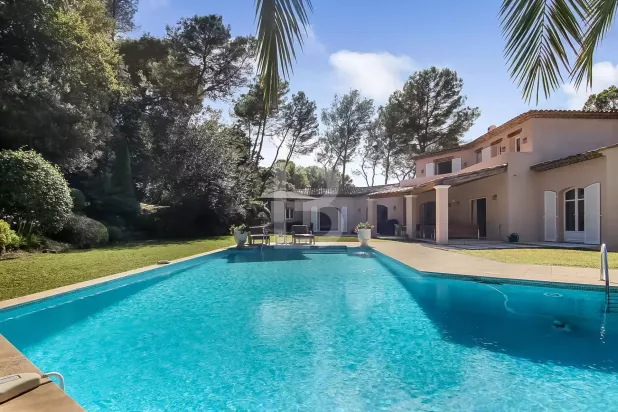 Mougins Maison 6 Pièces, 267 m²