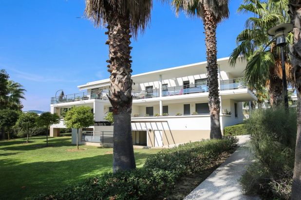 Juan-les-Pins Appartement 4 Pièces, 119 m²