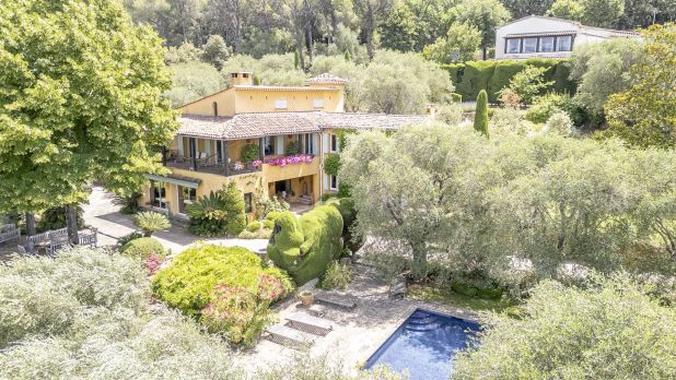 Grasse Maison 10 Pièces, 368 m²