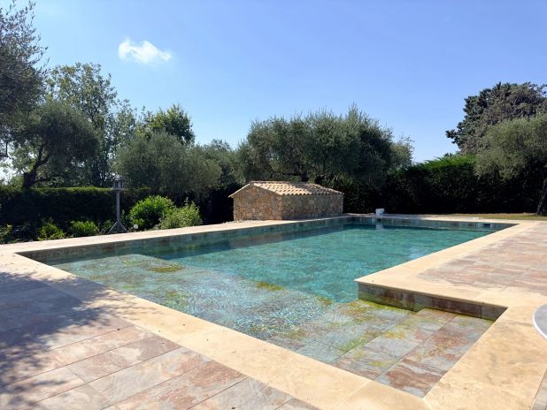 Châteauneuf-Grasse Maison 6 Pièces, 226 m²